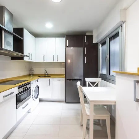 Amplio Y Acogedor Junto A Plaza Zabalburu