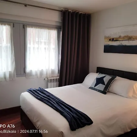 Amplio Y Acogedor Junto A Plaza Zabalburu Apartamento